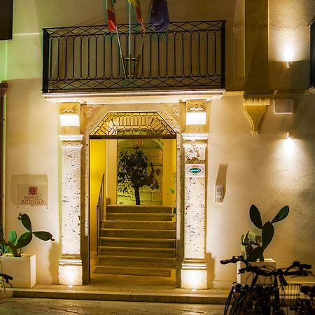 Aegusa Hotel Фавиньяна Экстерьер фото