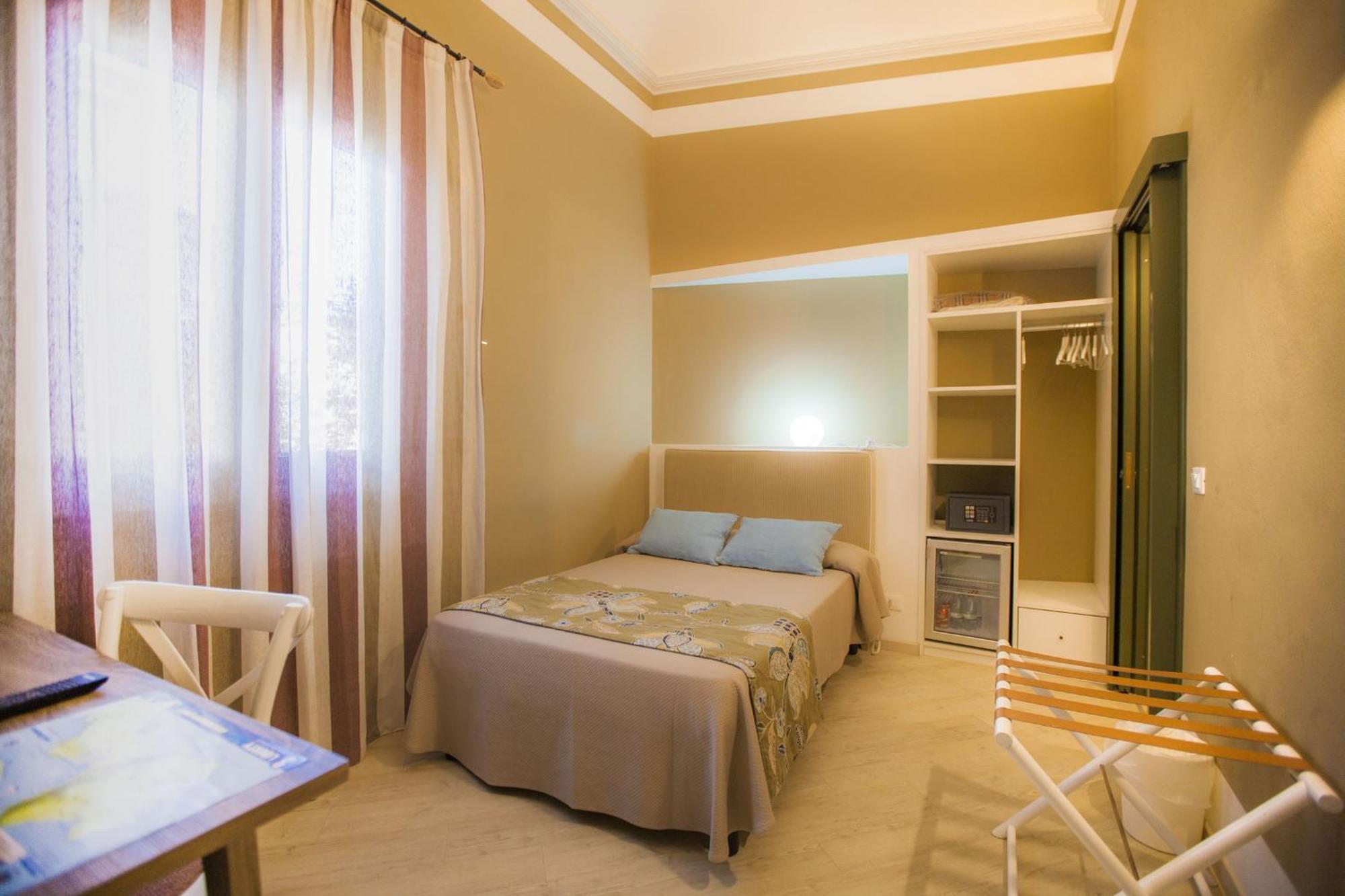 Aegusa Hotel Фавиньяна Экстерьер фото